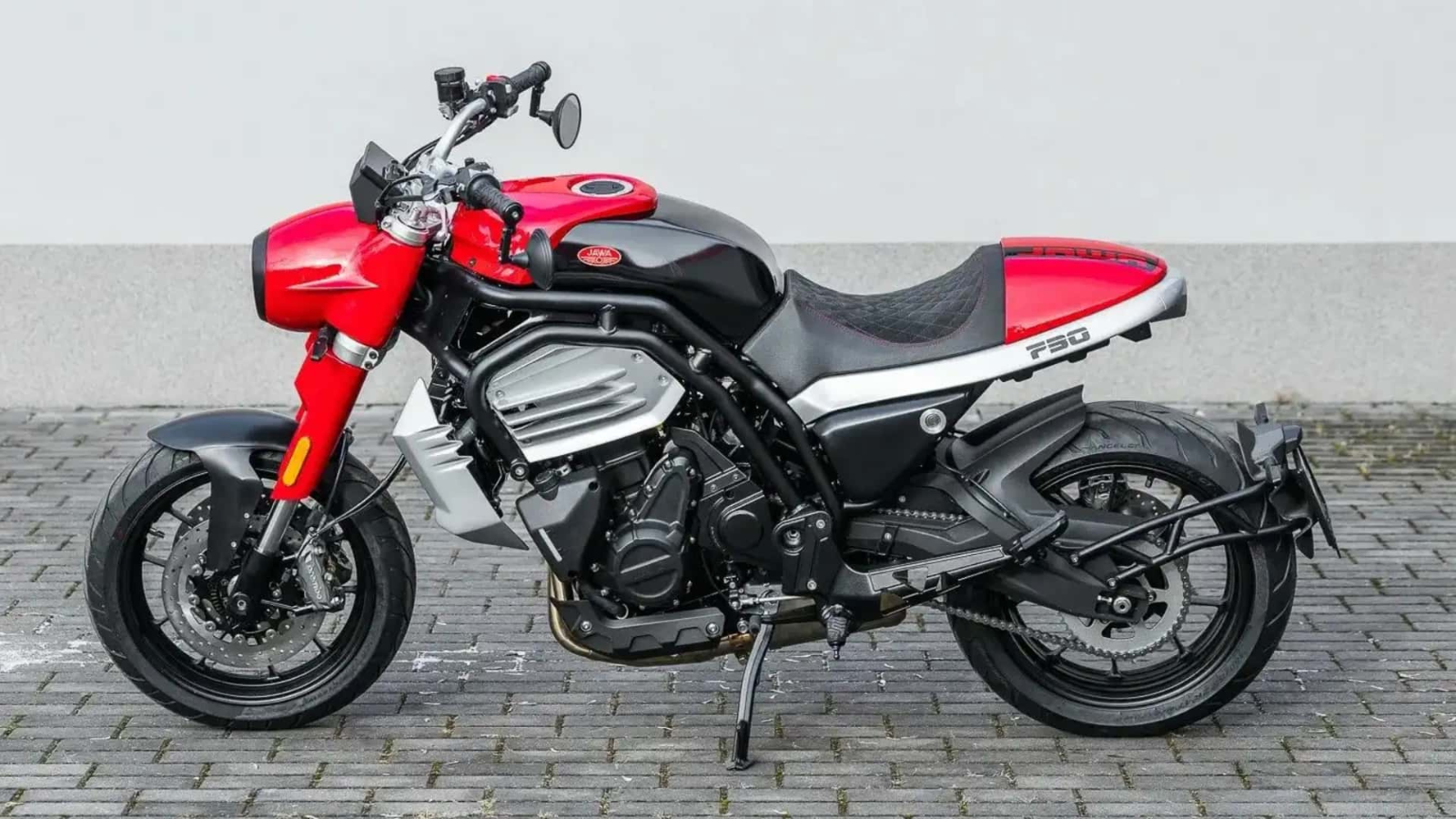 Side view of the new 730 Twin. Photo credit - Jawa Moto