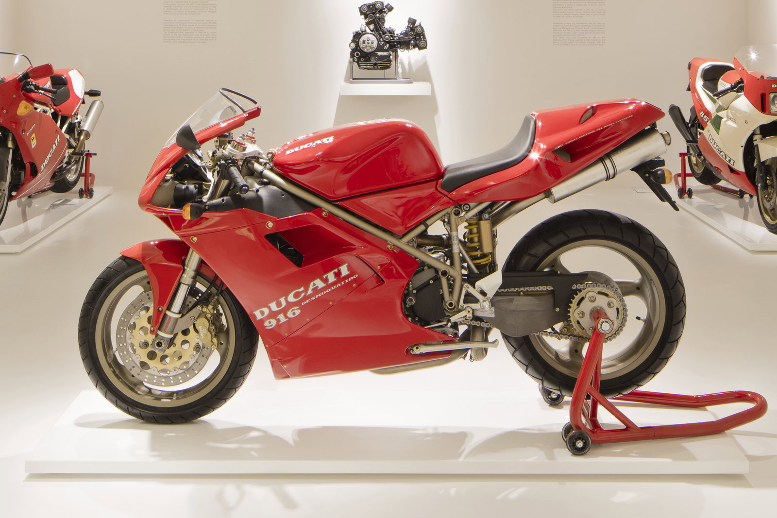 The Ducati 916