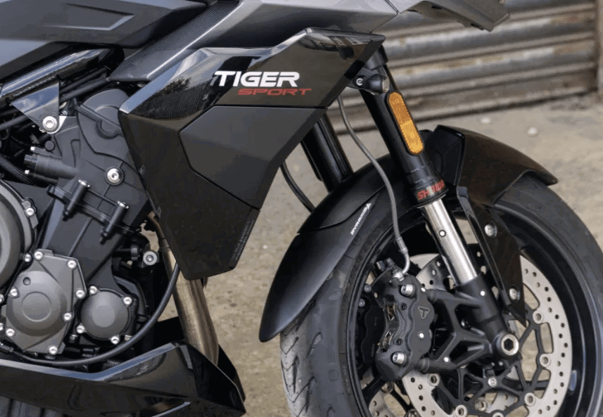 Triumph Tiger Sport 800 with a Pyramid fender