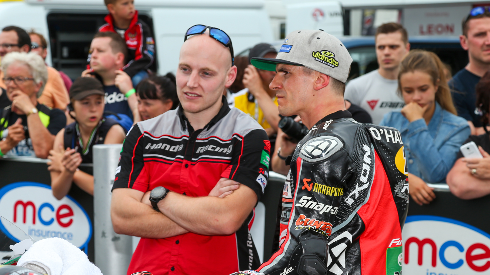 Scot Hargreaves standing with Jason O'Halloran