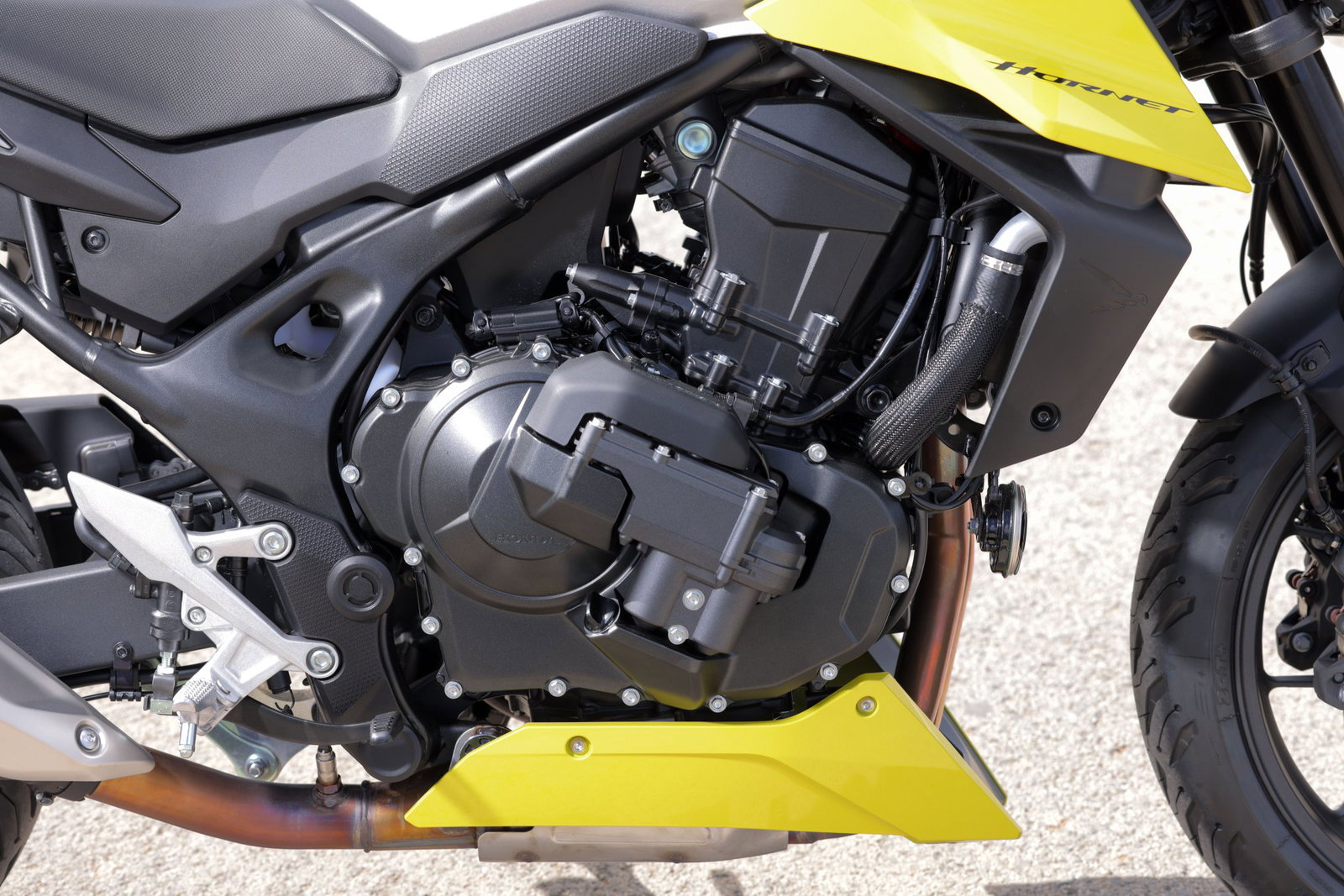 2026 Honda CB750 Hornet E-Clutch