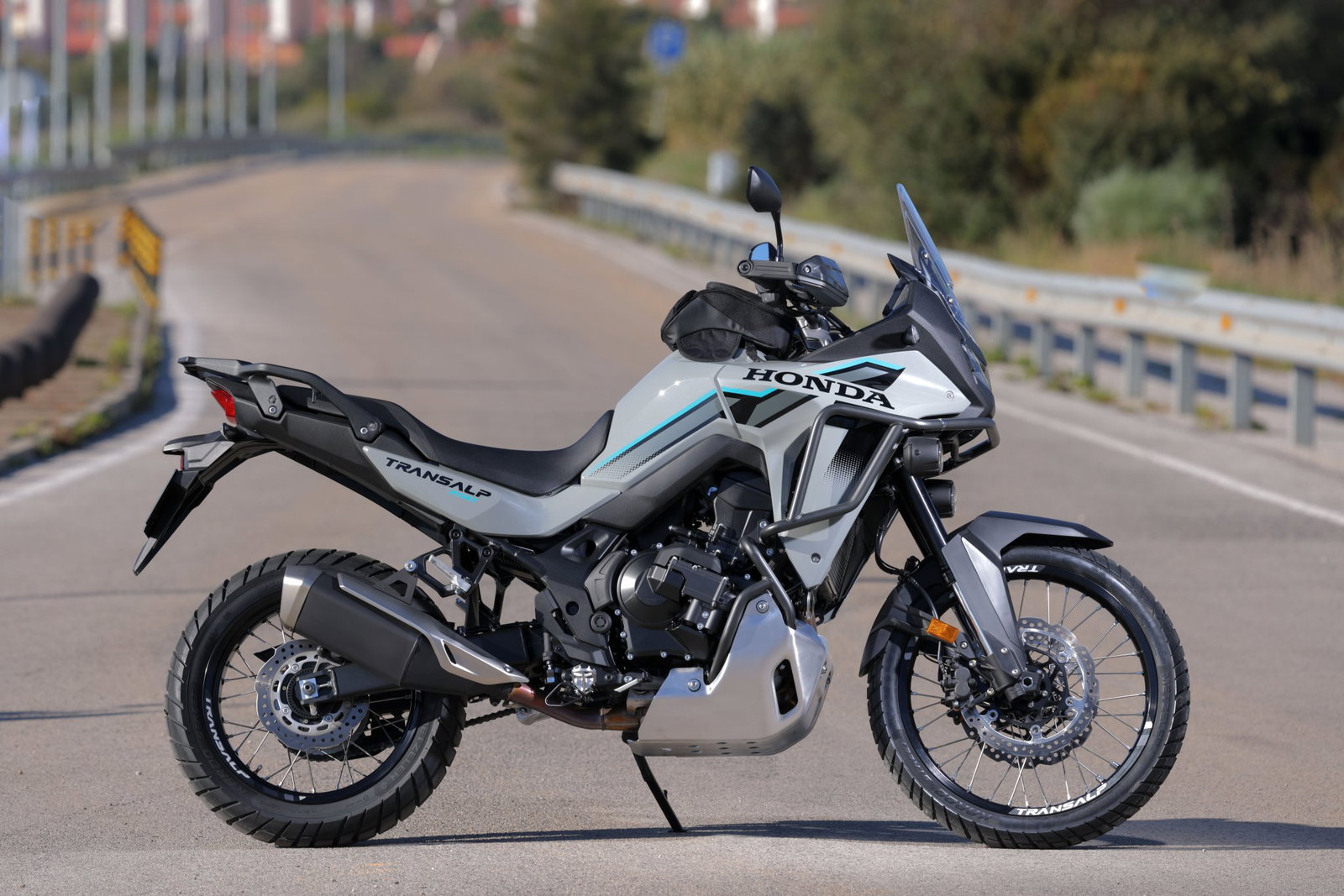 2026 Honda XL750 Transalp E-Clutch