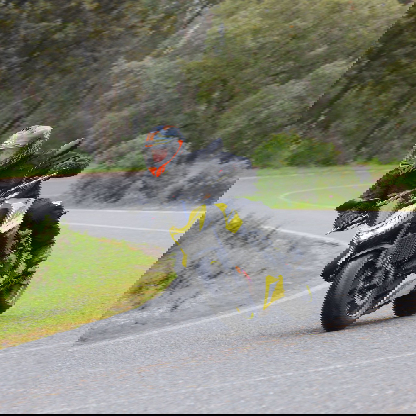 2026 Honda CB750 Hornet E-Clutch