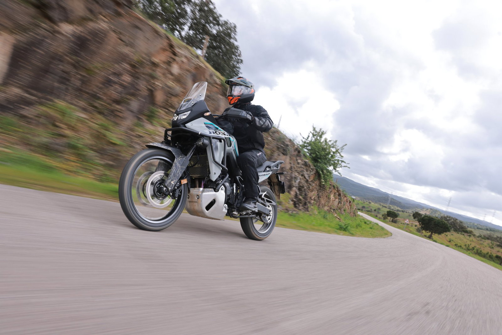 2026 Honda XL750 Transalp E-Clutch