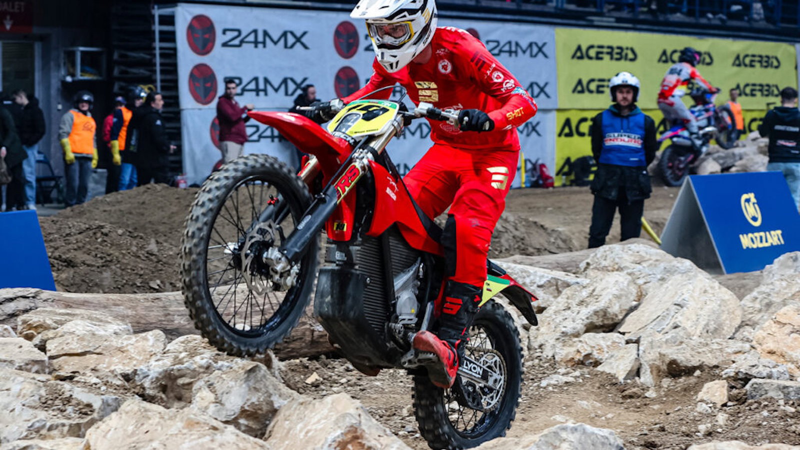 Stark surges to 2026 SuperEnduro manufacturers’ title