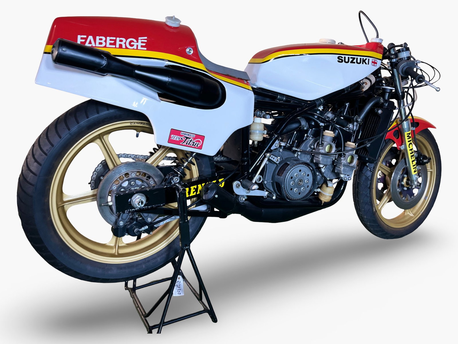 Ex Barry Sheene 1977 Grand Prix title-winning Suzuki RG500 heads