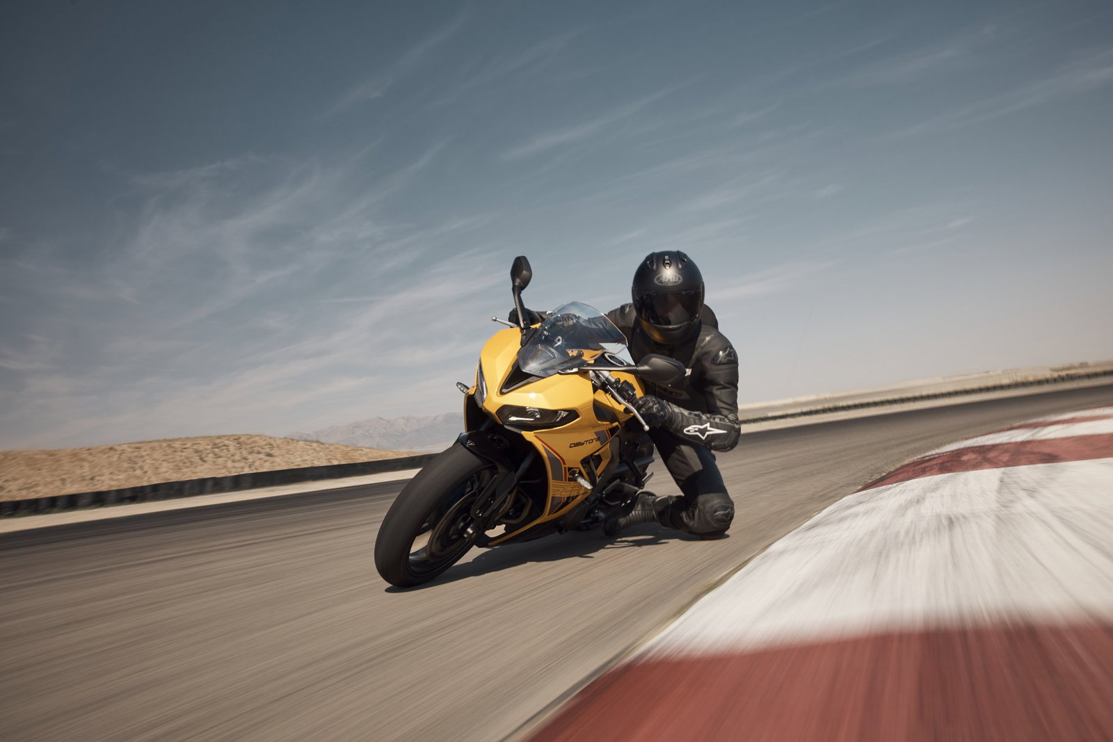 2026 Triumph Daytona 660. Credit: Triumph.