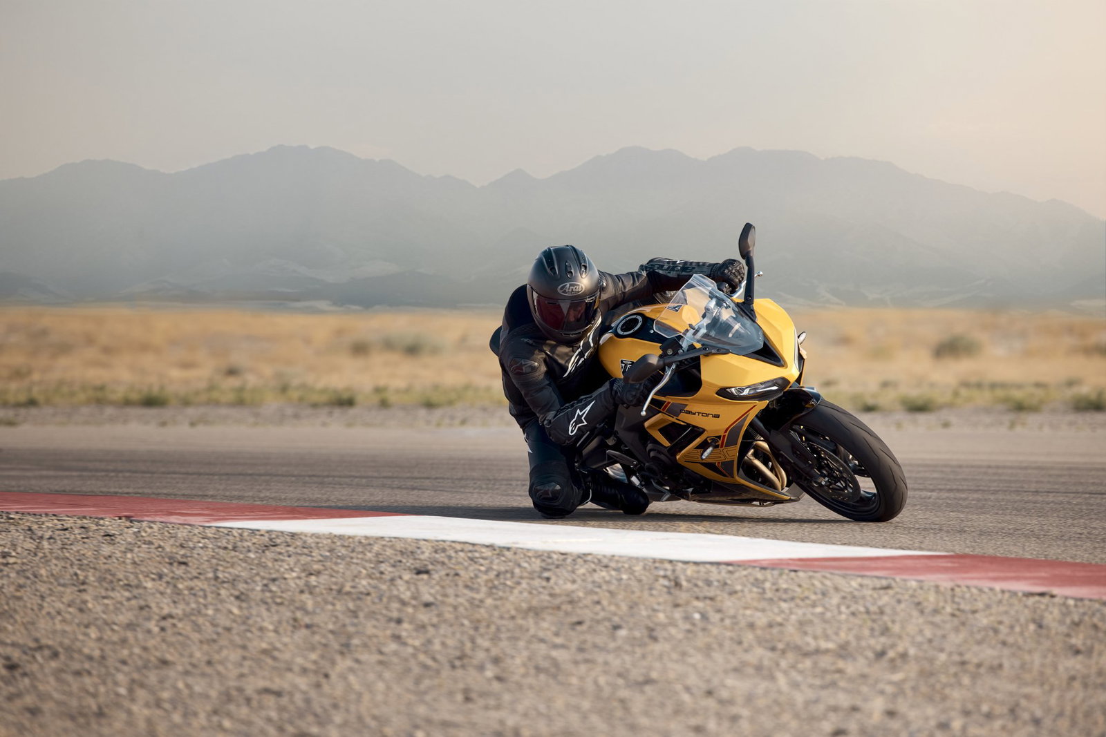 2026 Triumph Daytona 660. Credit: Triumph.