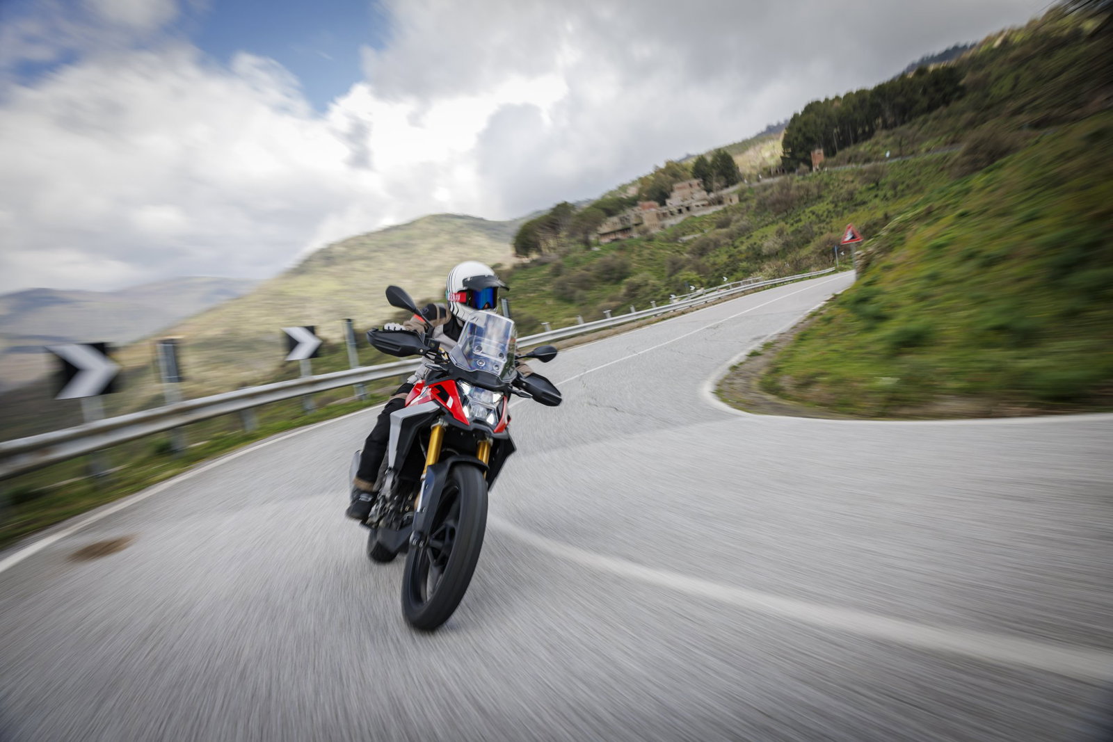 2026 BMW F450 GS - riding