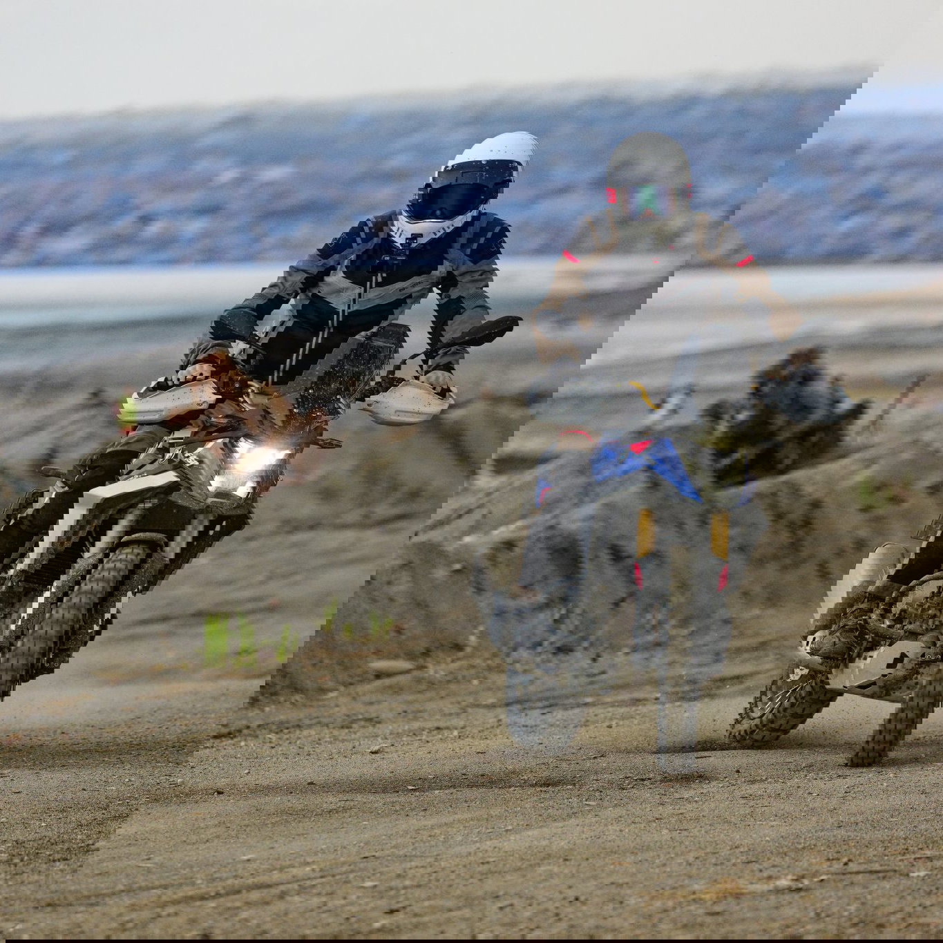 2026 BMW F450 GS - riding