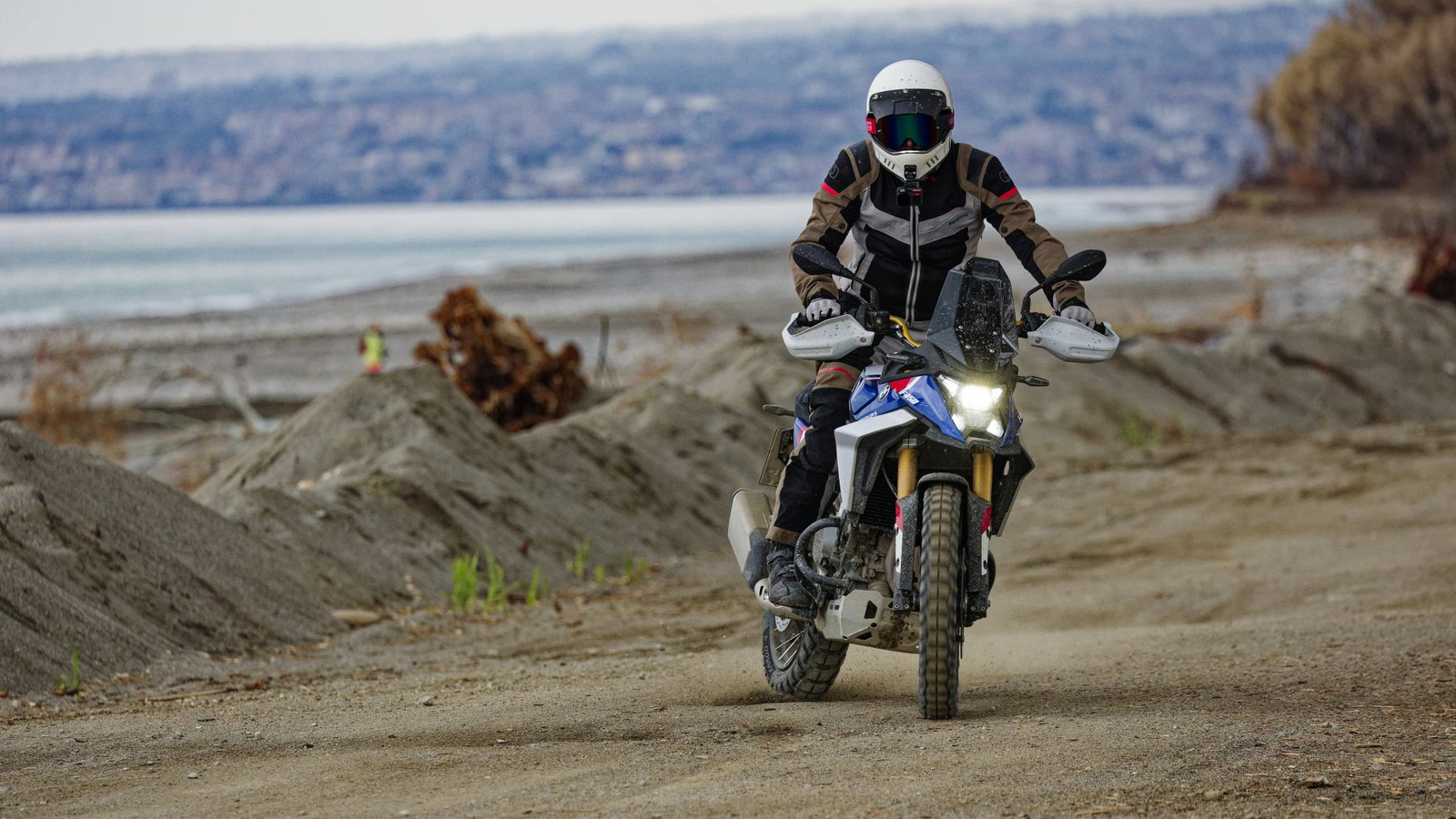 2026 BMW F450 GS - riding