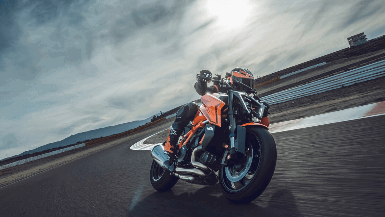 KTM 1390 Super Duke R Evo