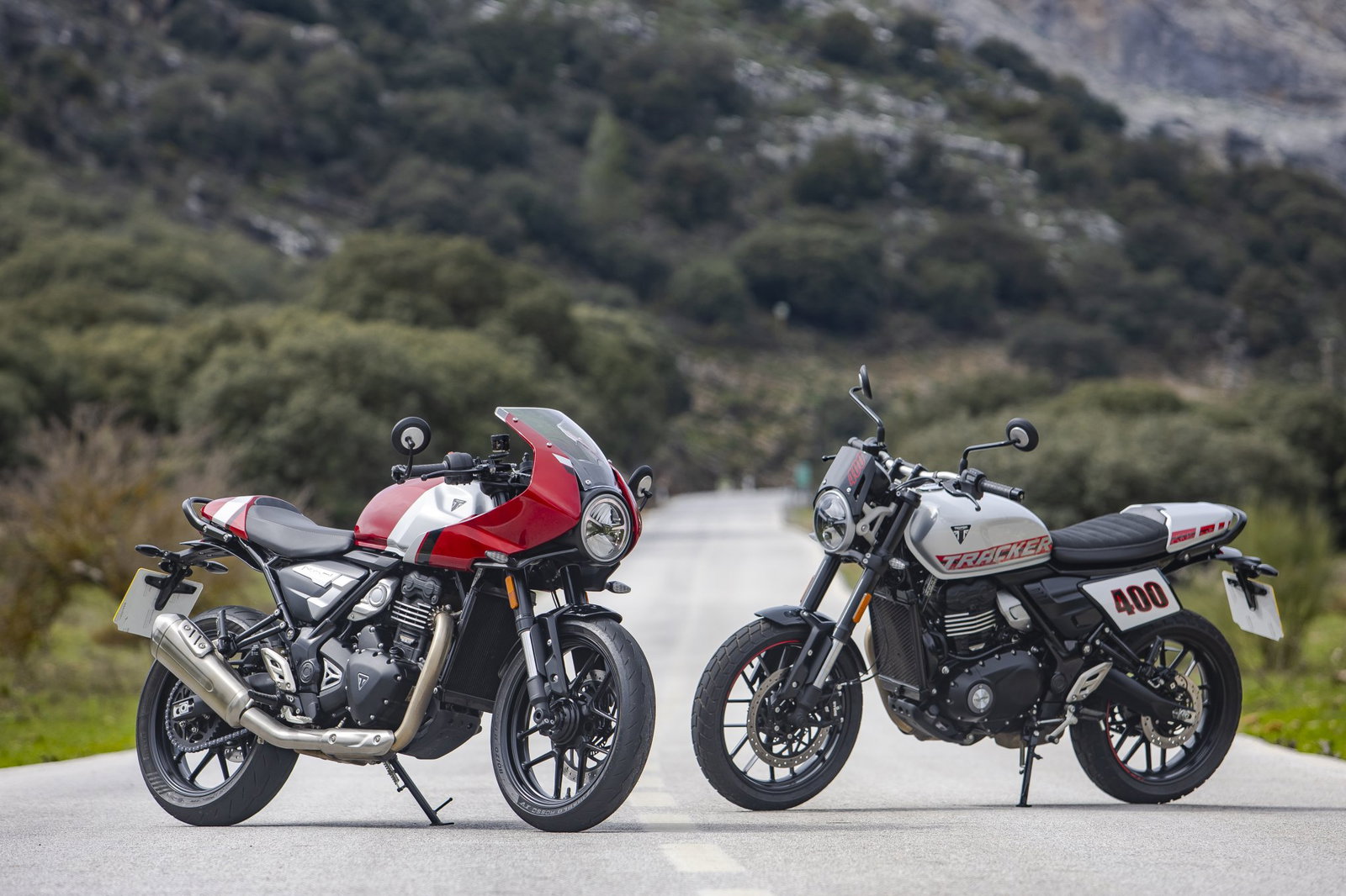 Triumph Tracker & Thruxton 400 - static