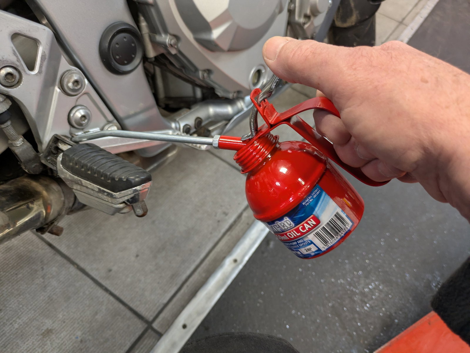 Clarke CHT843 250ml Oil Can.