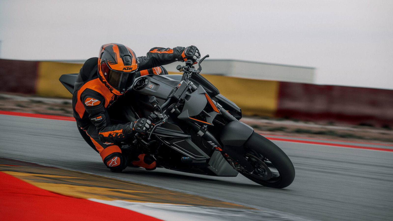 The 2026 KTM 1390 Super Duke RR Track