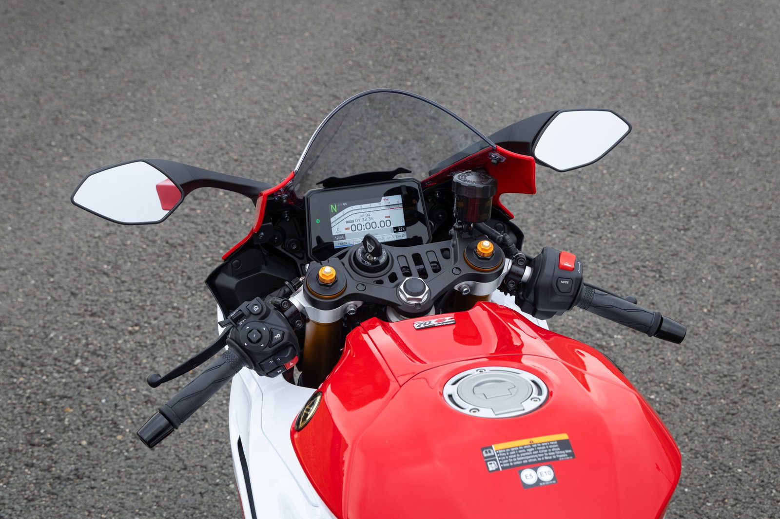 The 2026 Yamaha R7 - details