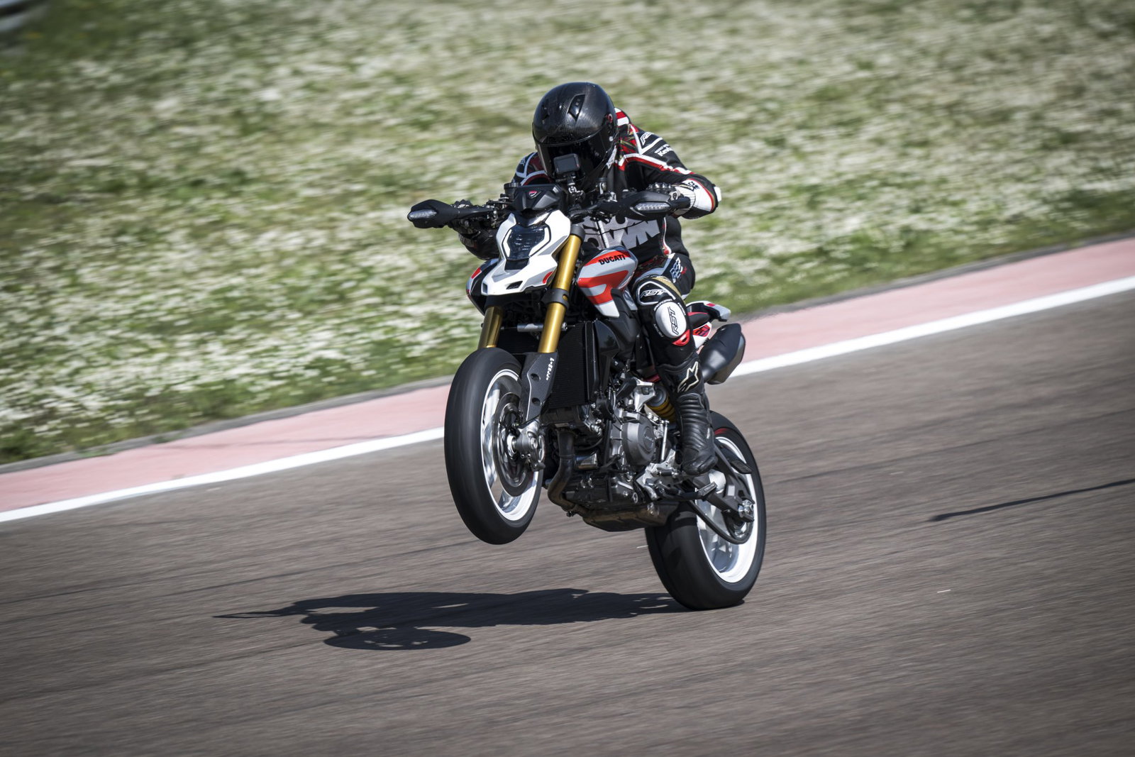The Ducati Hypermotard V2 SP - riding