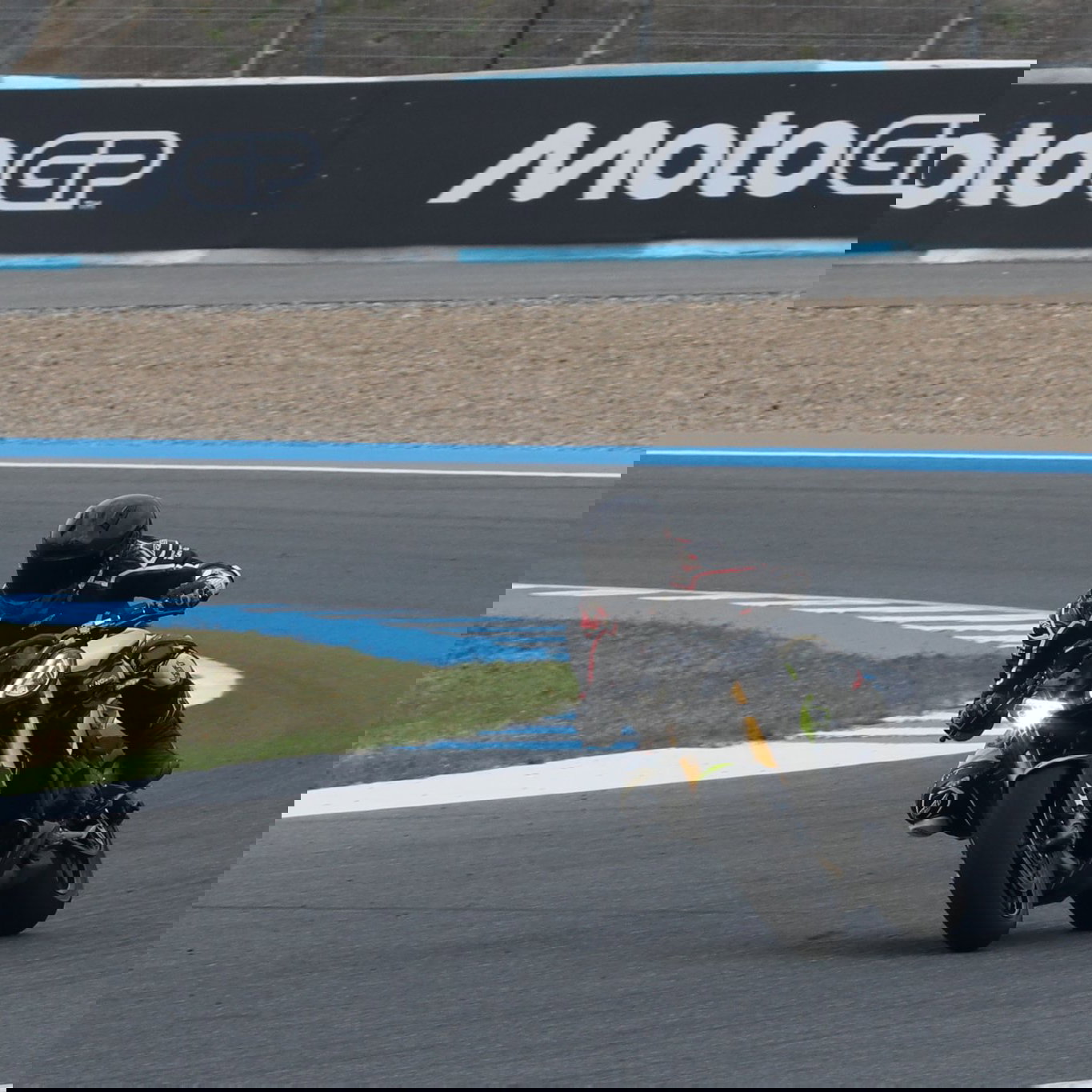 The Triumph Street Triple 765 Moto2 Edition - riding