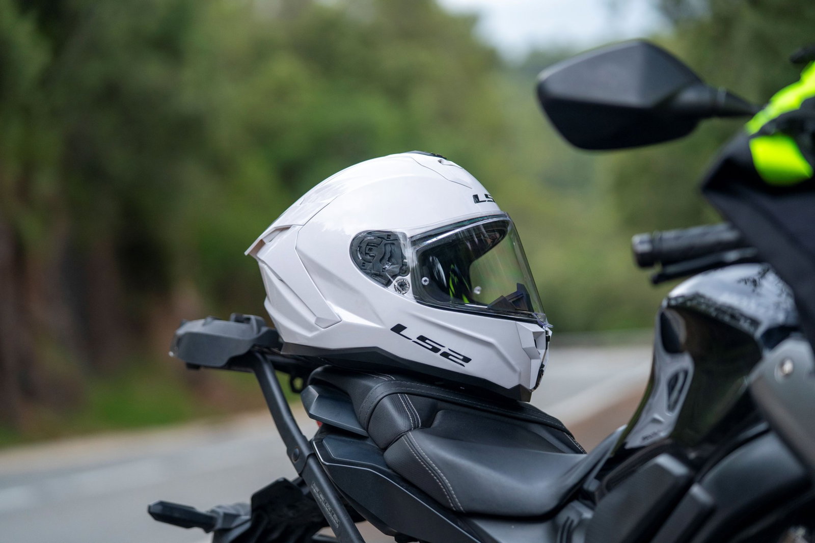 LS2 Challenger II helmet