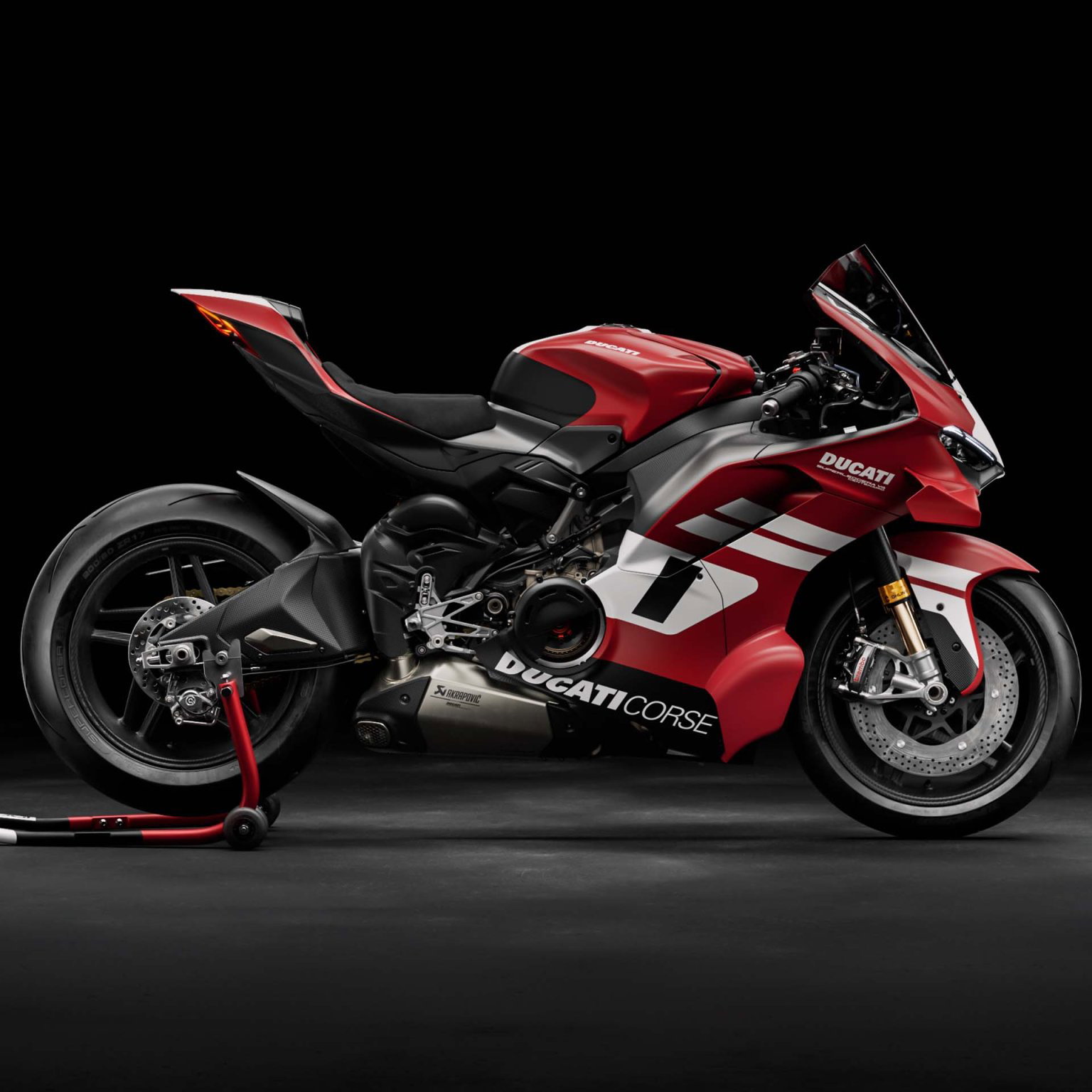 New Ducati Superleggera V4 superbike