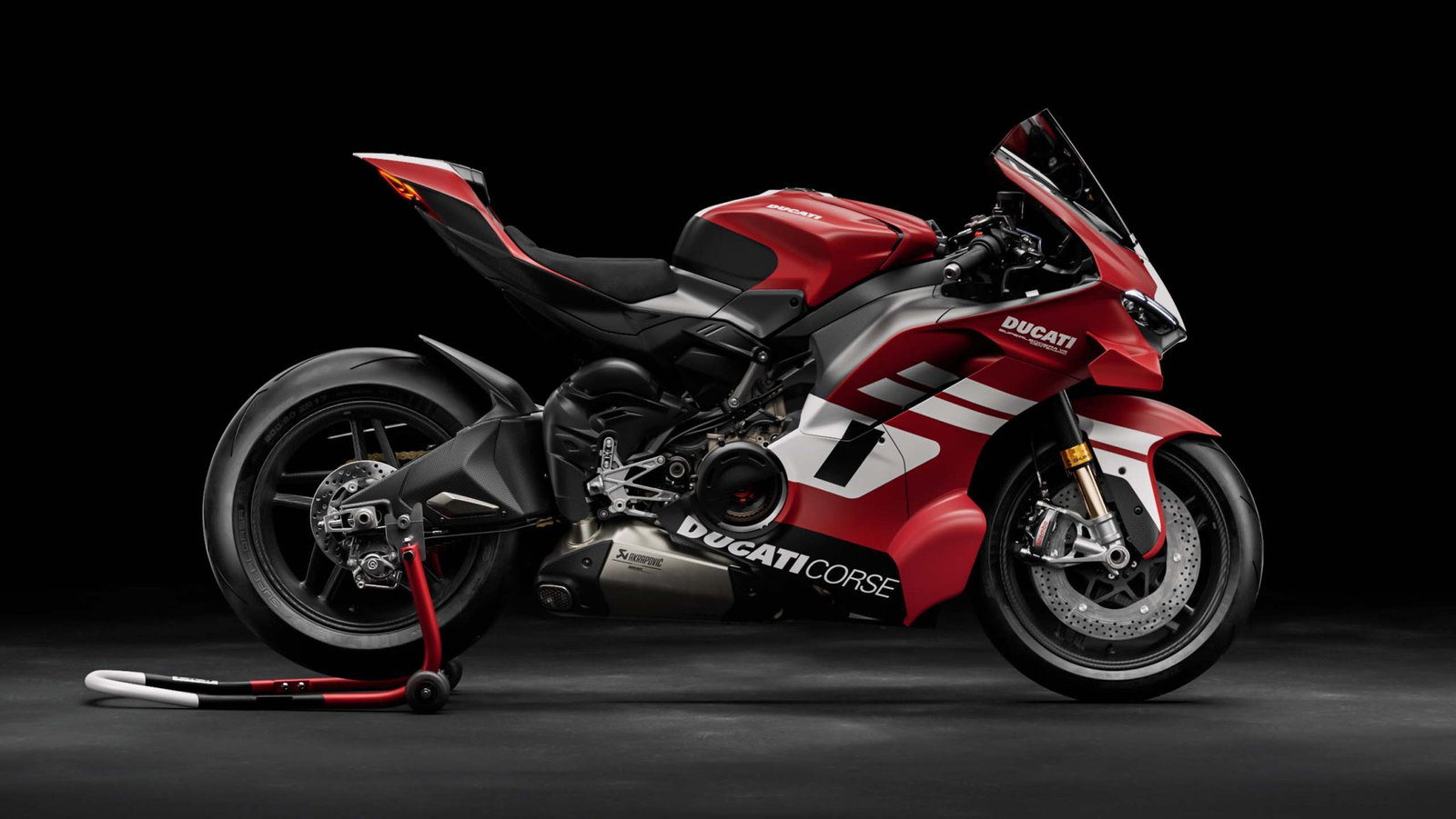 New Ducati Superleggera V4 superbike