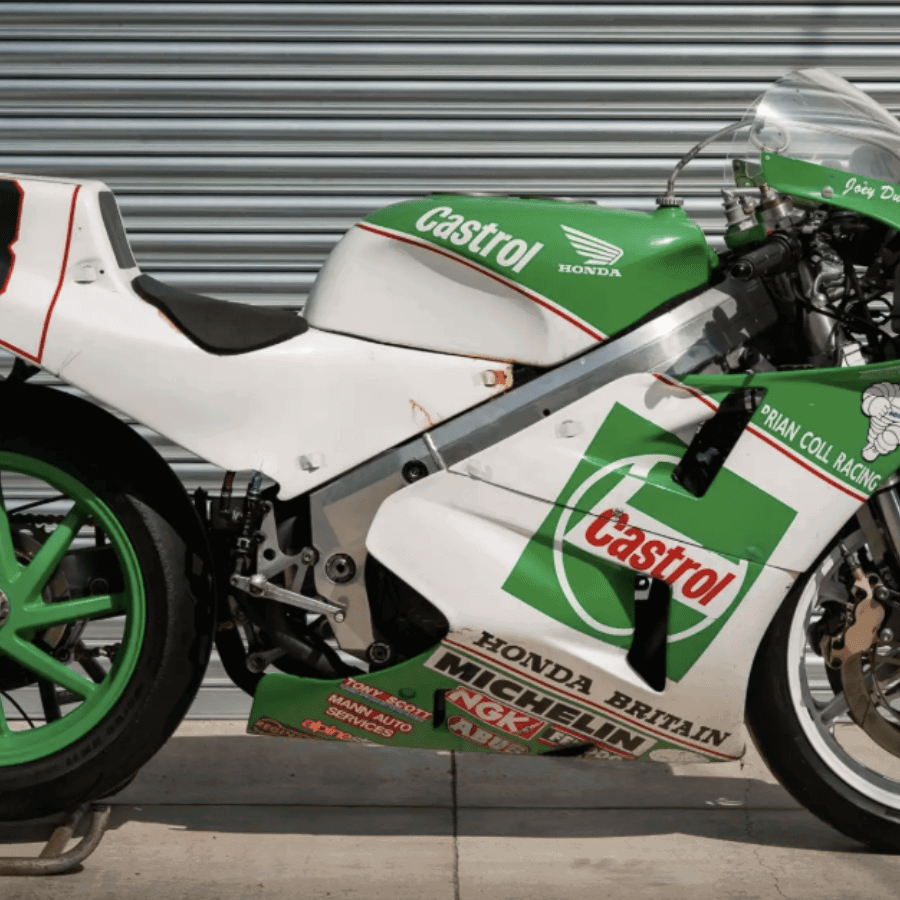 Ex-Joey Dunlop and Steve Hislop Honda. Credit - Iconic Auctioneers.
