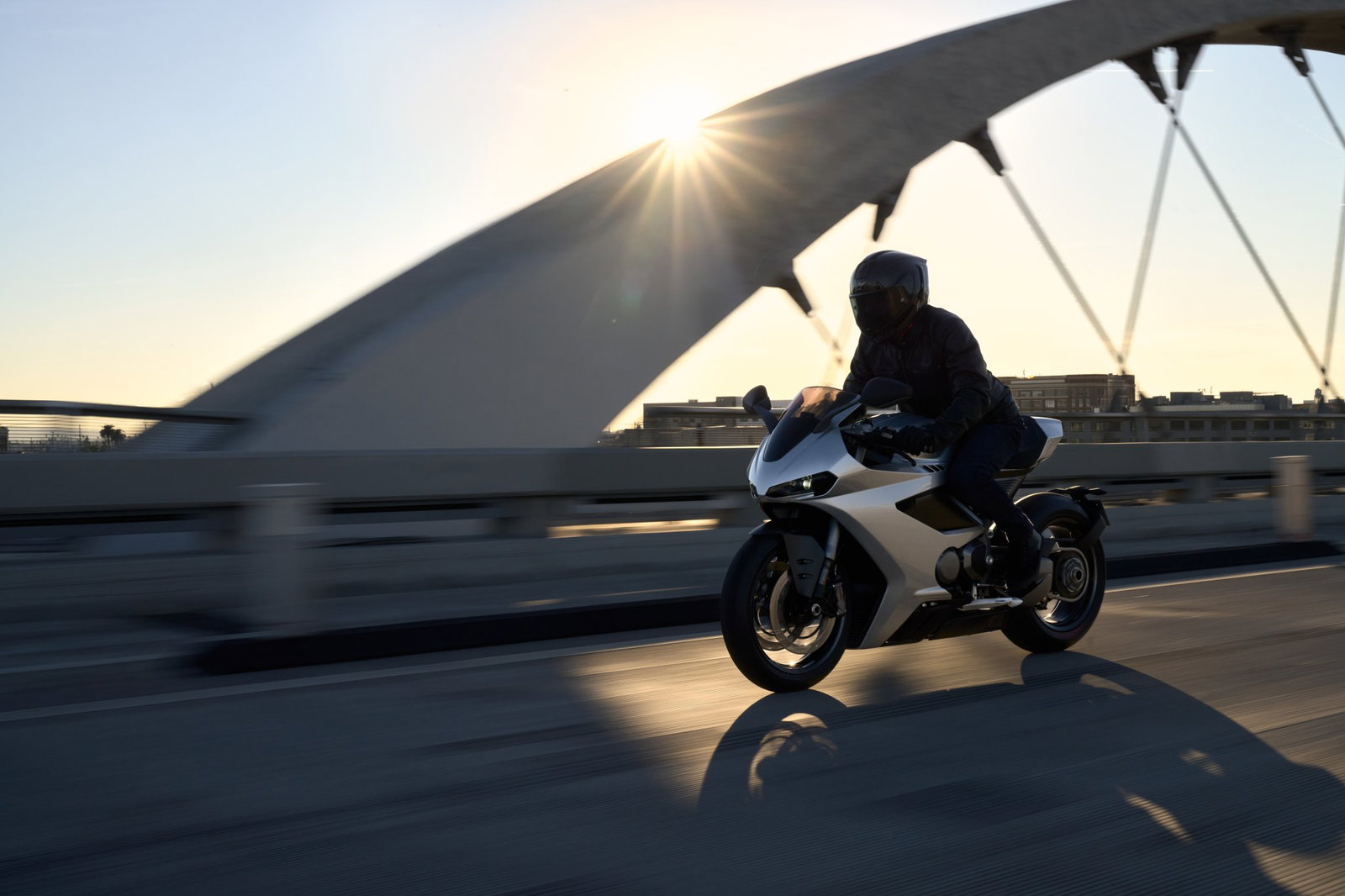 The Norton Manx R - riding
