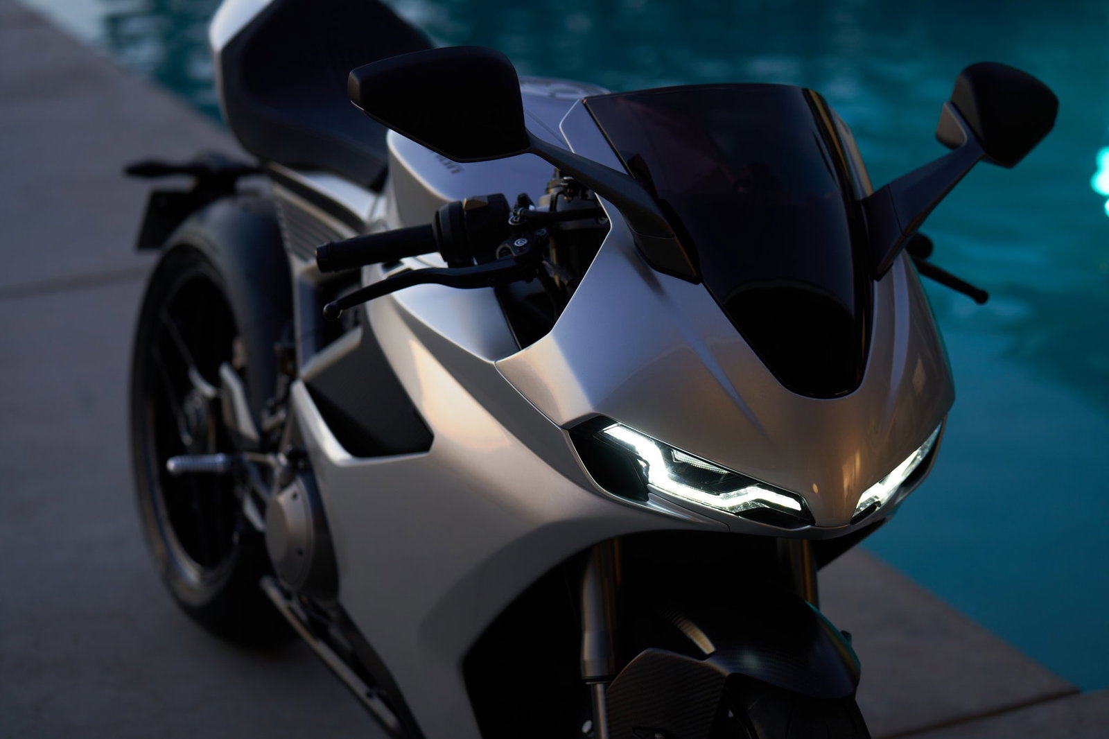 The Norton Manx R - details