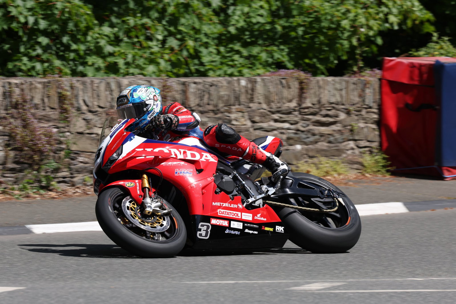 Dean Harrison riding at the Isle of Man TT.