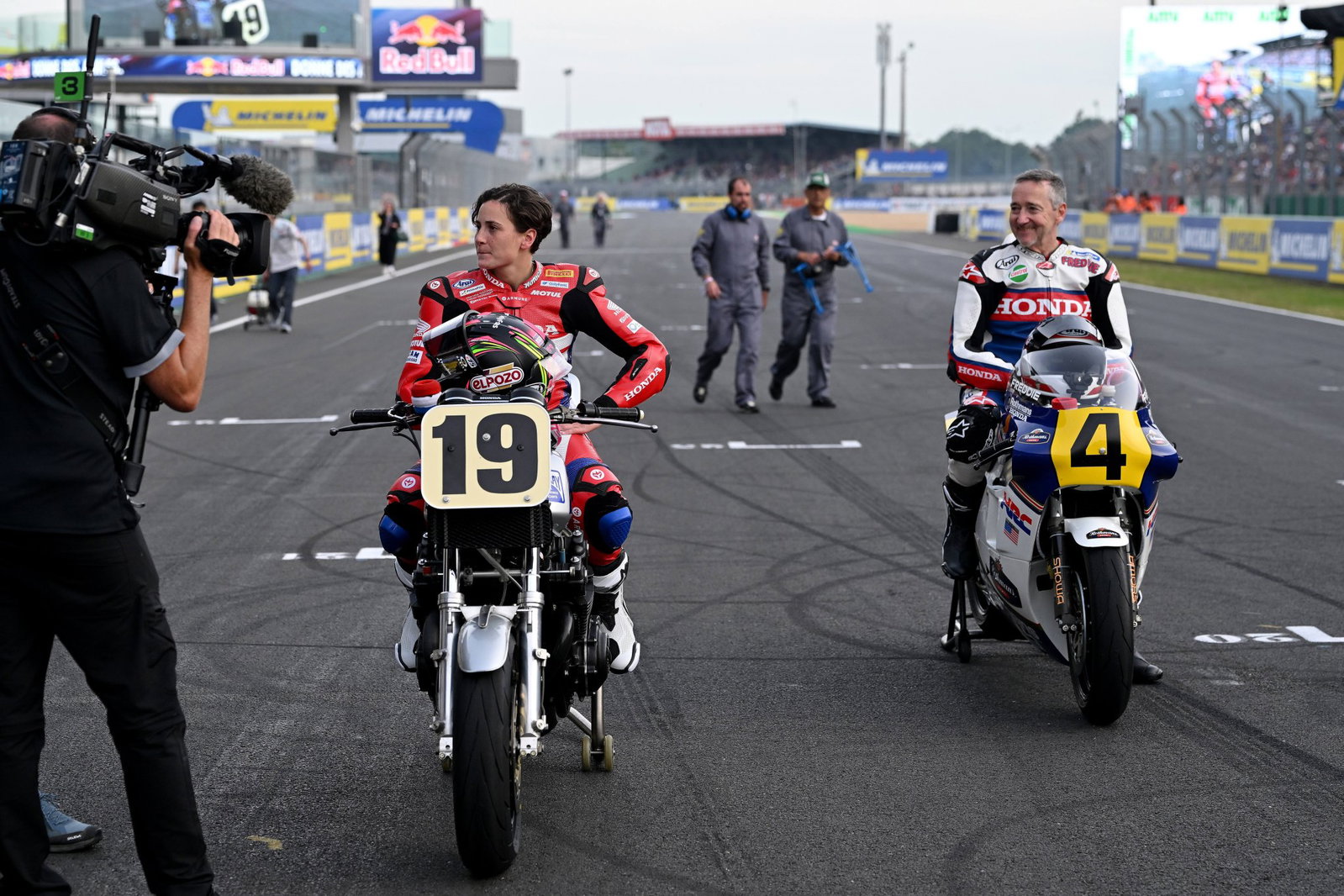 Ana Carrasco and Freddie Spencer at Le Mans.