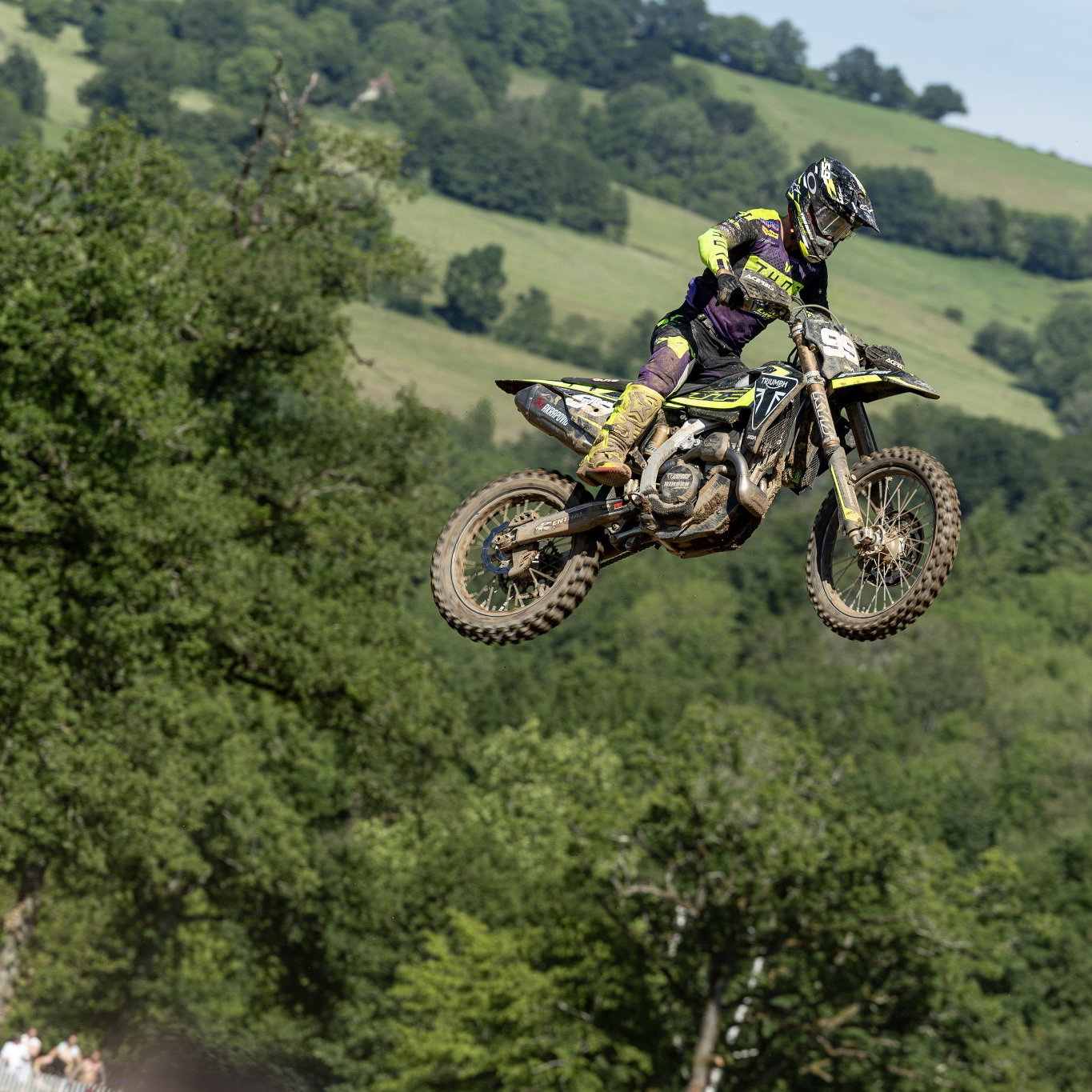 Farres claims first MX2 overall as Triumph seals one-two finish