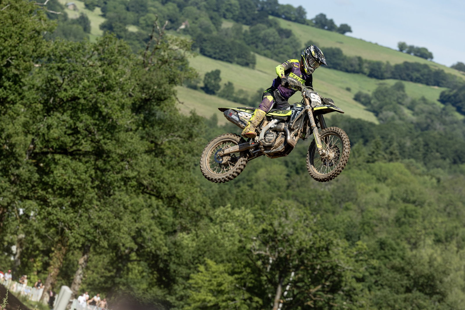 Farres claims first MX2 overall as Triumph seals one-two finish