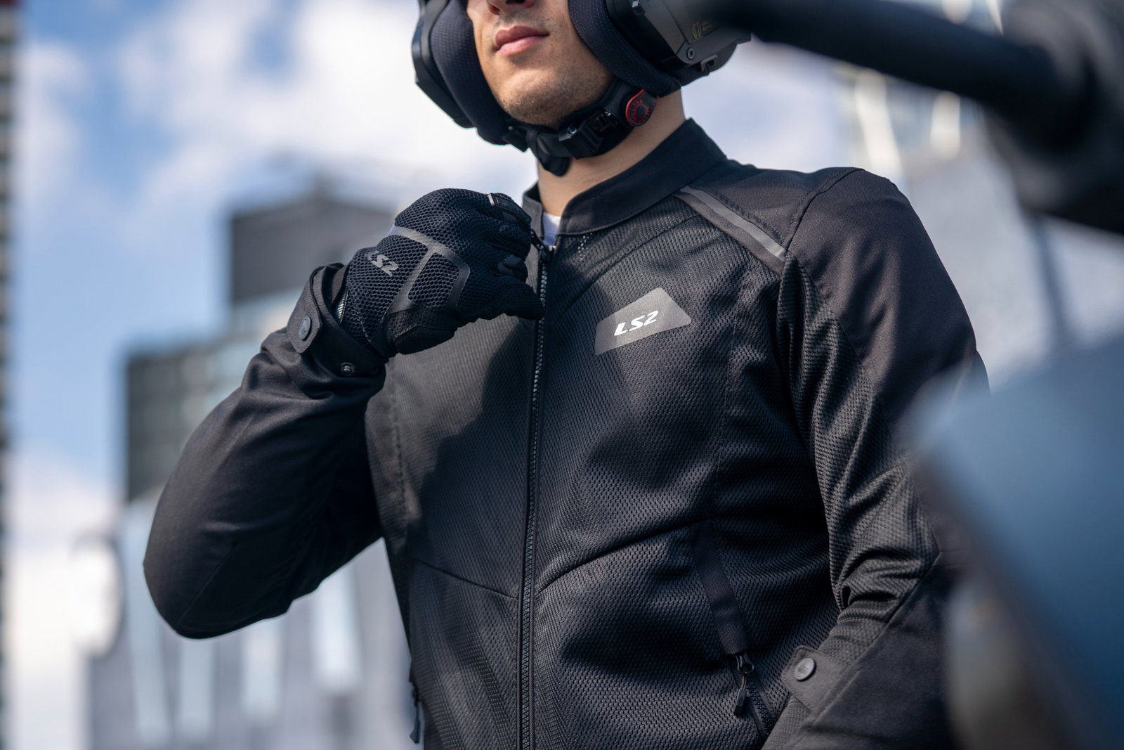 The LS2 Breeze summer jacket for urban riders