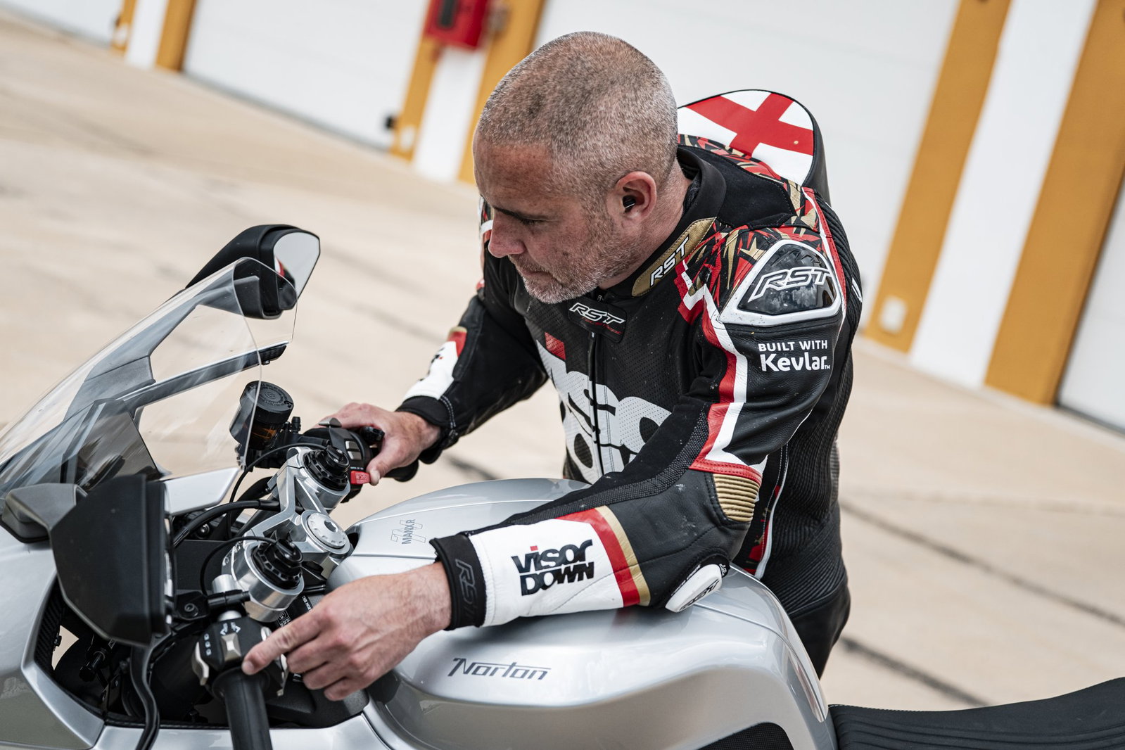 The Norton Manx R - BTS