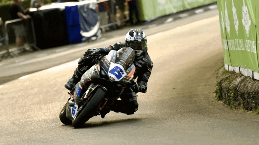 Michael Dunlop in action at the 2026 Isle of Man TT. Credit: Isle of Man TT.