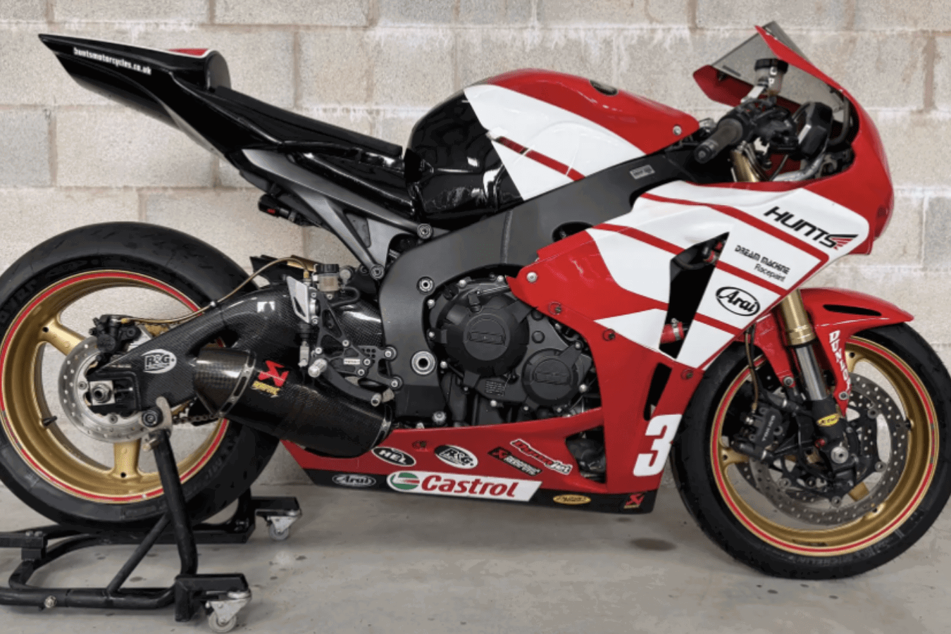 Ex-Michael Dunlop Honda Isle of Man TT bike. Credit: Iconic Auctioneers.