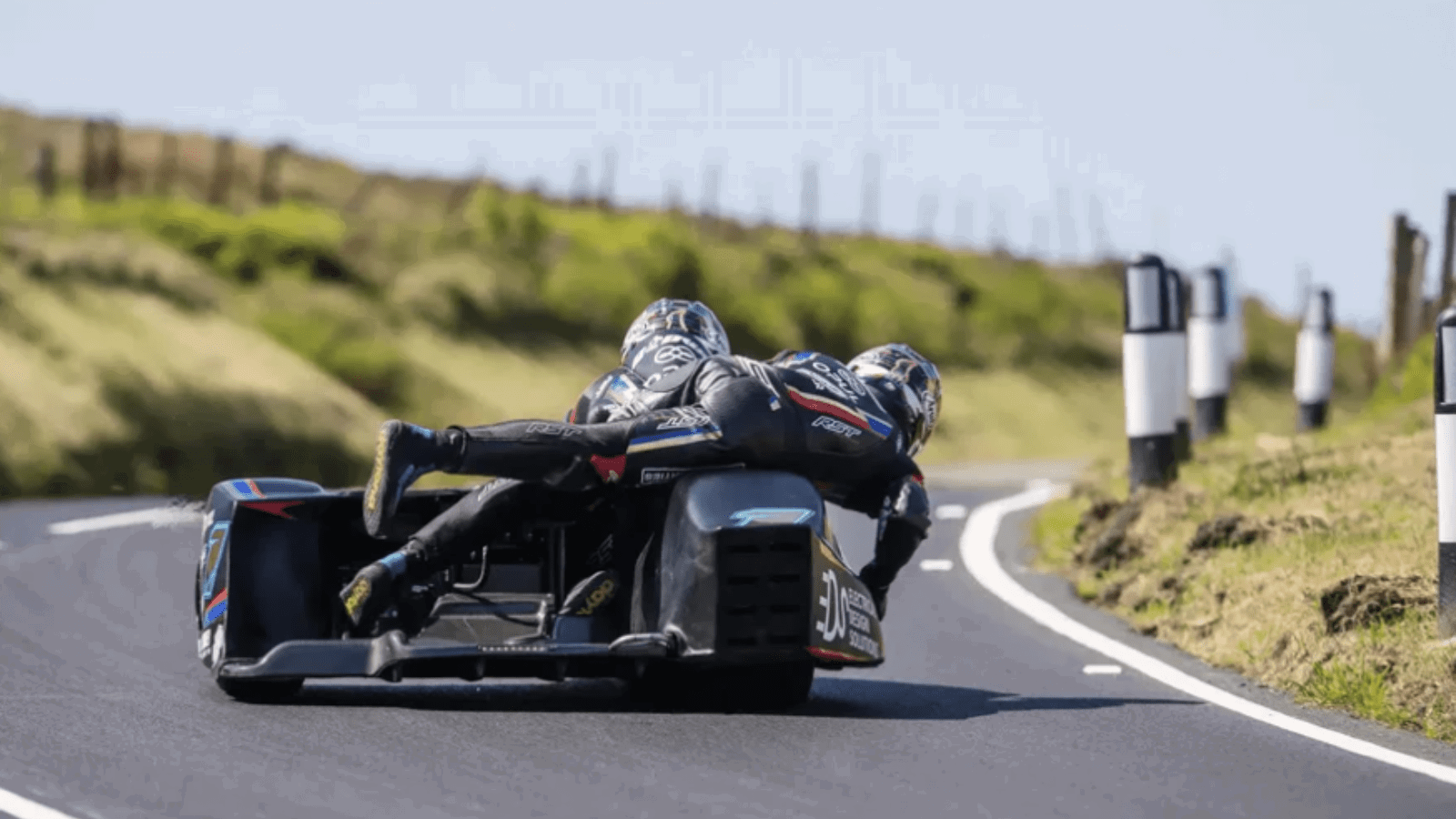 Ryan and Callum Crowe at the 2026 Isle of Man TT. Credit: Isle of Man TT.