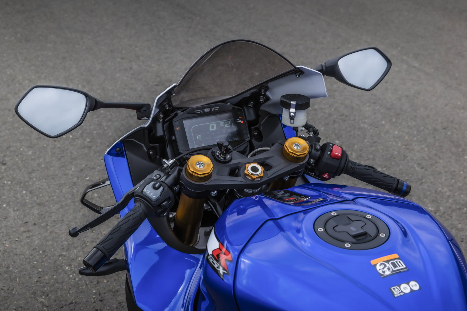 The 2026 Suzuki GSX-R1000R - riding