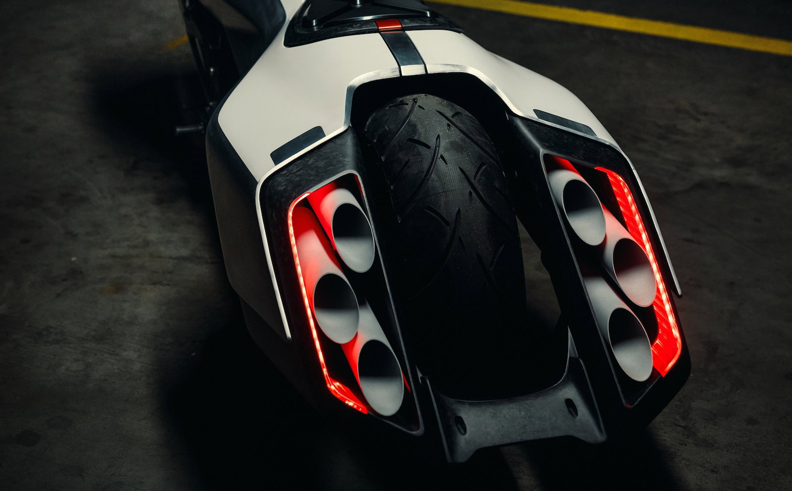 The BMW 'Vision K18' rear tyre and six exhausts