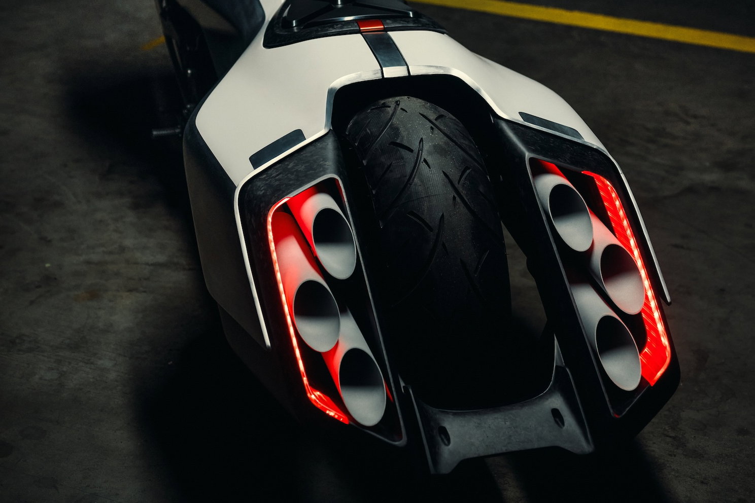The BMW 'Vision K18' rear tyre and six exhausts