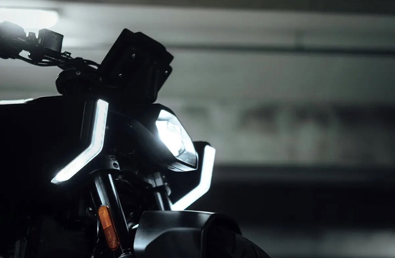 The futuristic headlight of the Lompico Concept