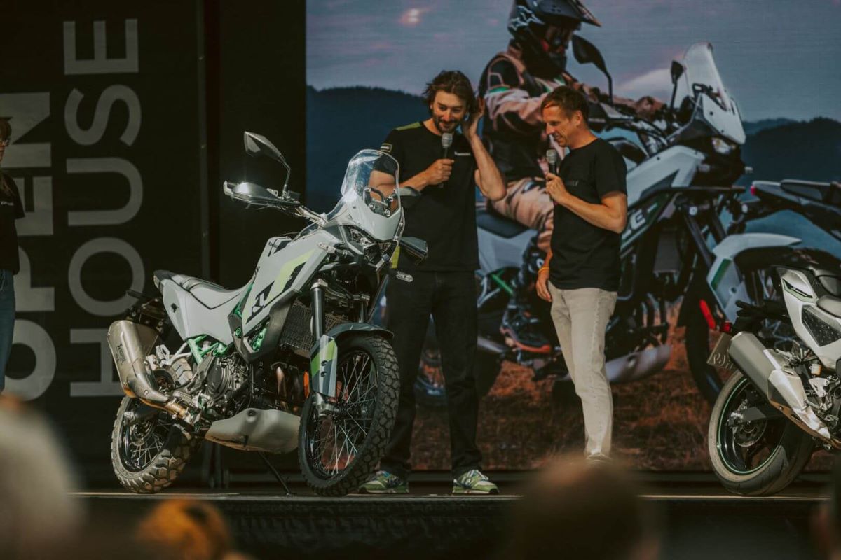 More Testing SW-Motech draws huge crowds with more than 2,600 test rides at Open ...