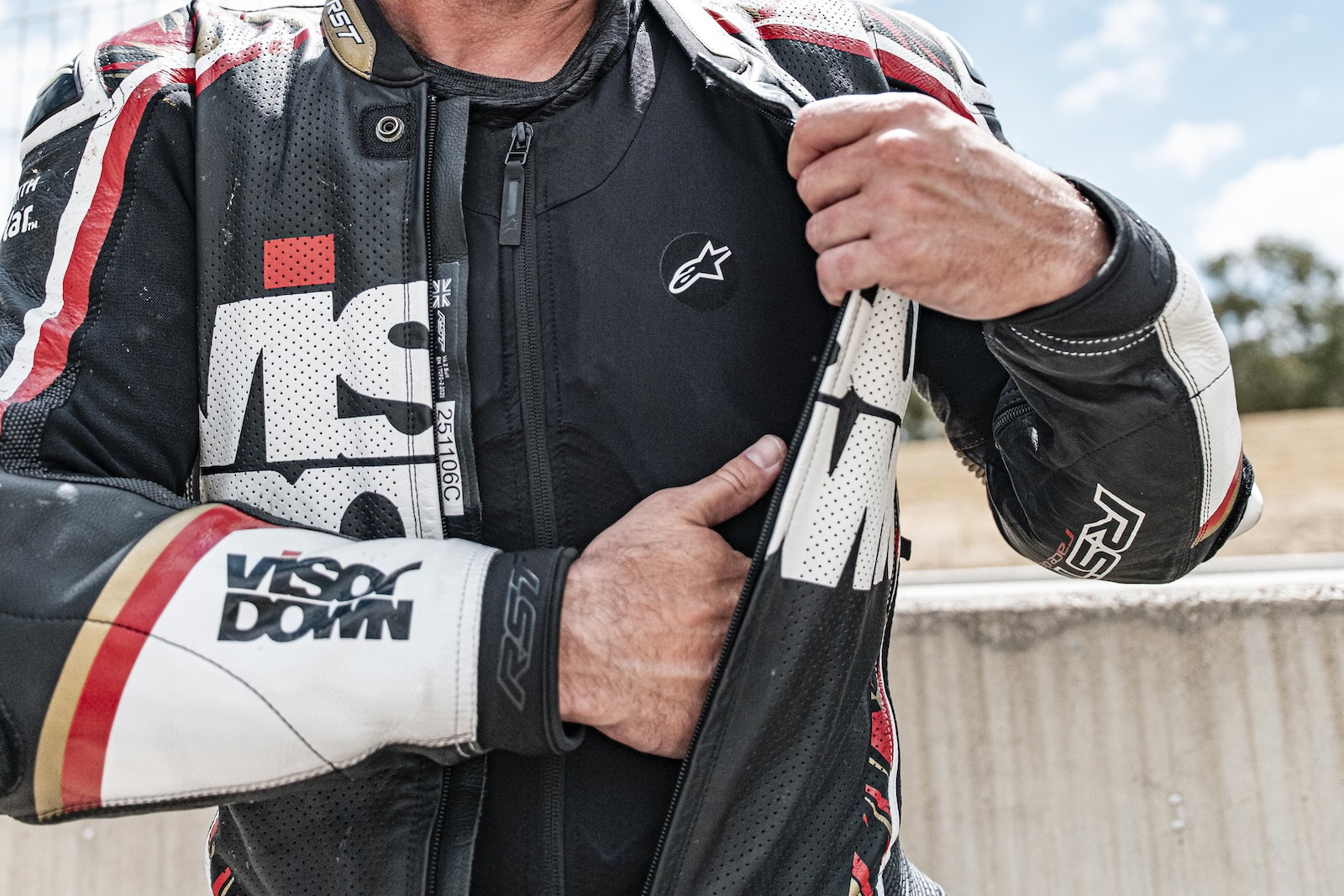 The Alpinestars TechAir 5 plasma
