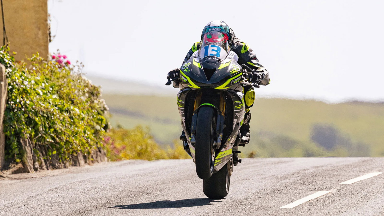 Dominic Herbertson racing at the TT in 2026. Credit: Isle of Man TT.