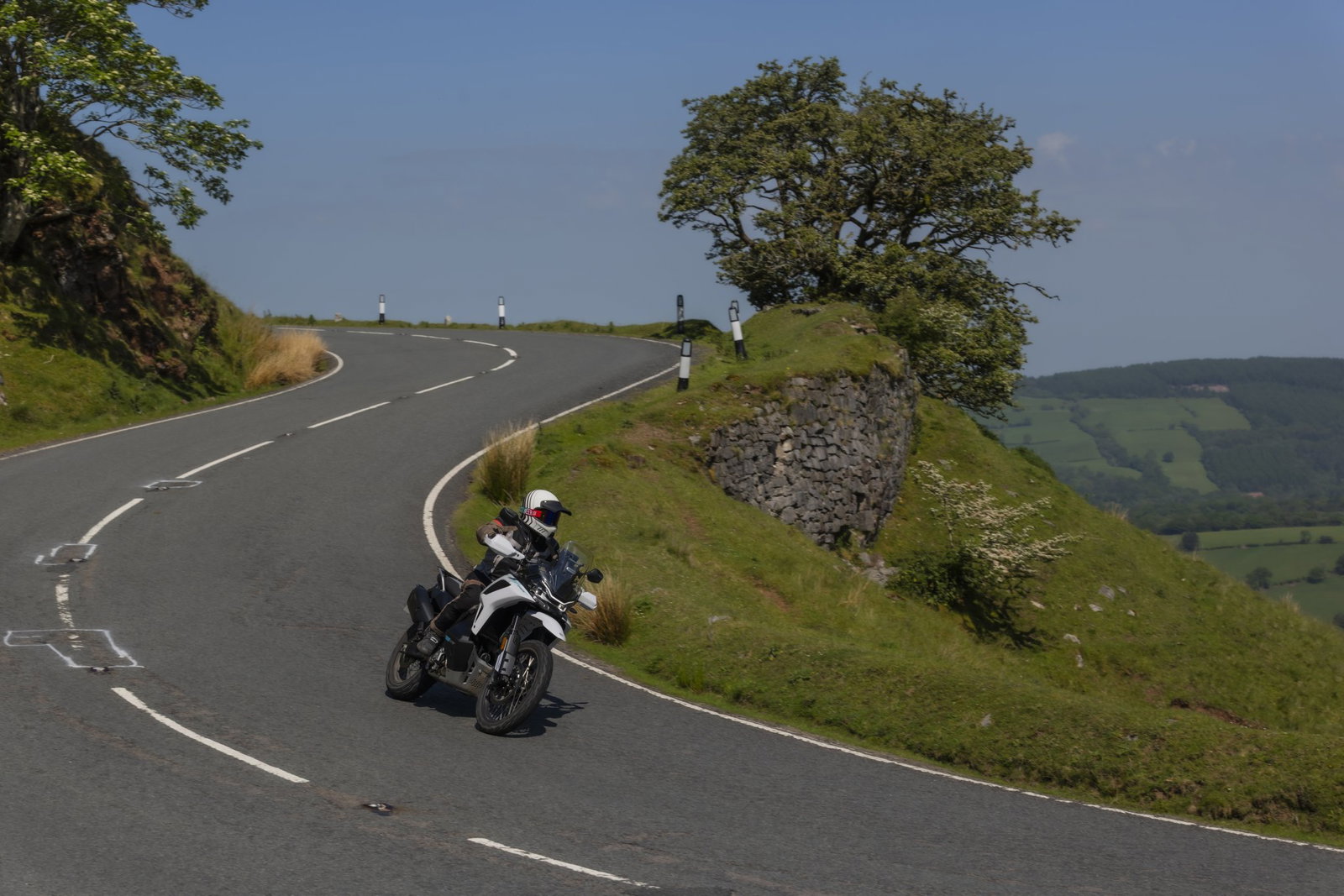 CFMoto 1000MT-X - riding
