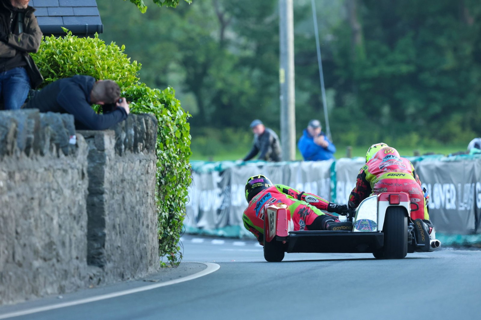 Classic Sidecars at the Southern 100 road races