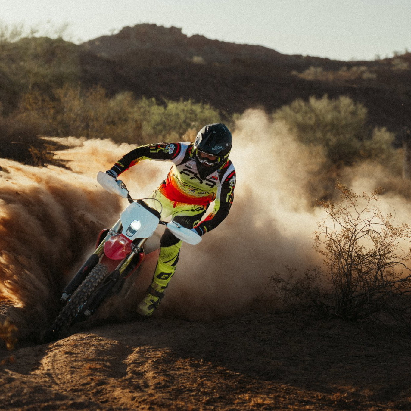 A Stark Varg EX ridden in the desert
