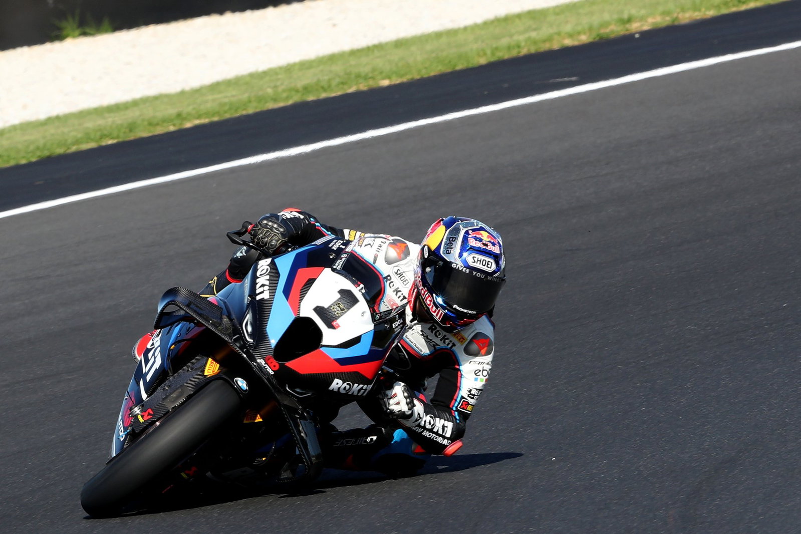 Toprak Razgatlioglu riding a BMW M1000 RR at Phillip Island. Credit: Gold and Goose.