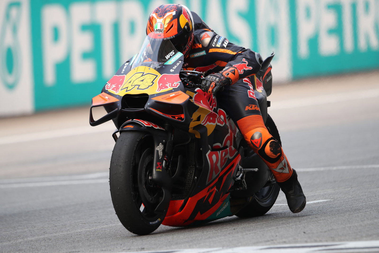 Pol Espargaro riding a KTM RC16 at Sepang. Credit: Gold and Goose.