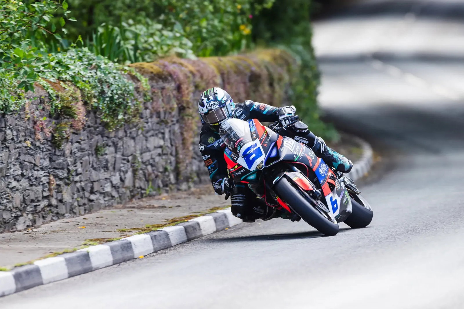 Michael Dunlop during a race at the TT. Credit: Isle of Man TT.